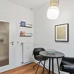 Stylish One-bedroom Near Luxexpo And Eu Institutions * Lüksemburg