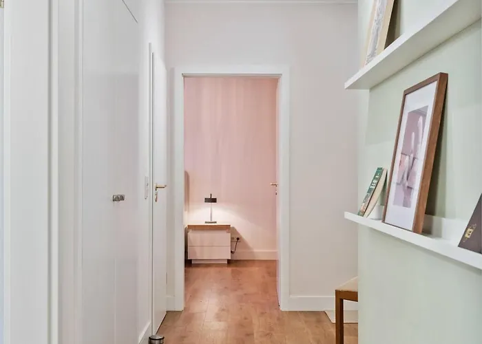 Stylish One-bedroom Near Luxexpo And Eu Institutions